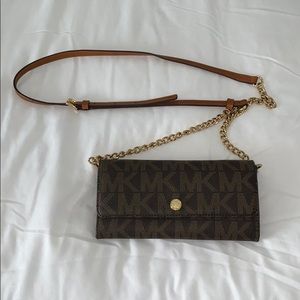 Michael Kors Crossbody *FREE SHIPPING*